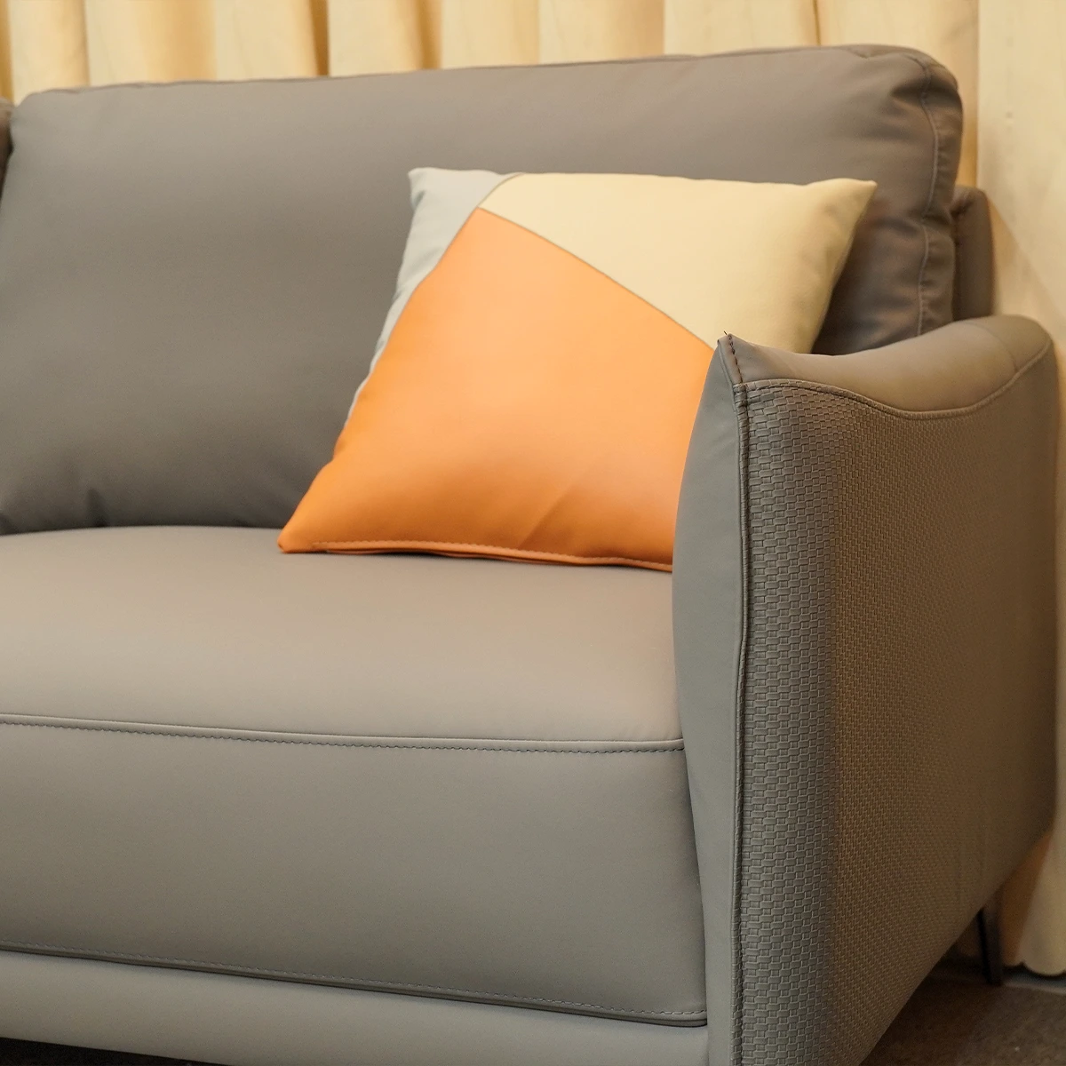 Sofa băng Adora Cozy