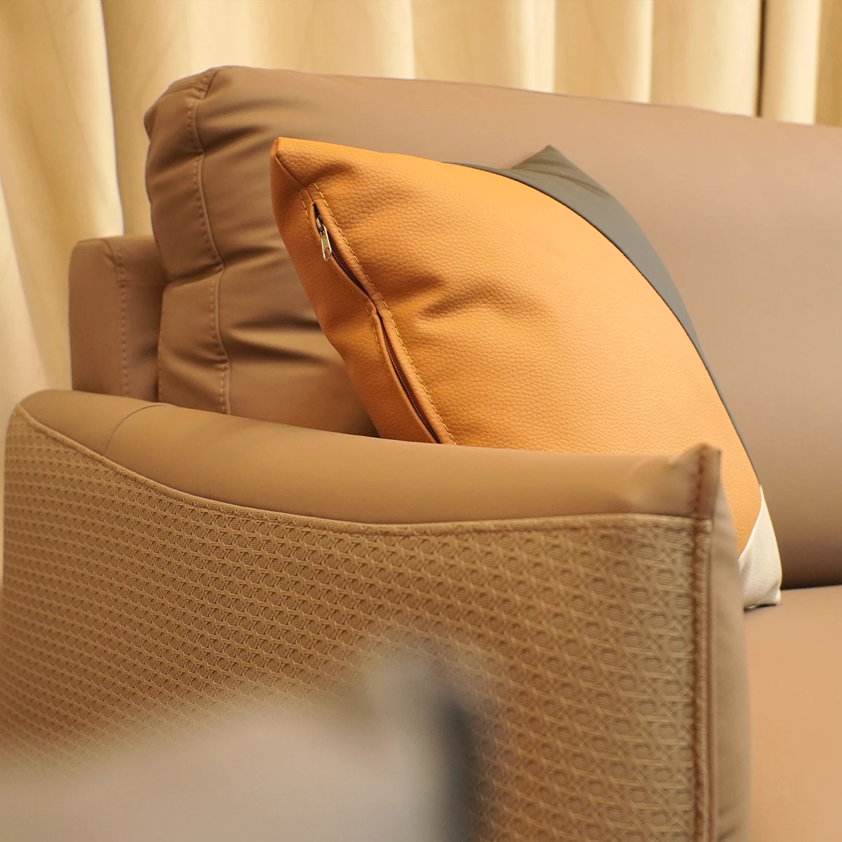 Sofa băng Adora Cozy