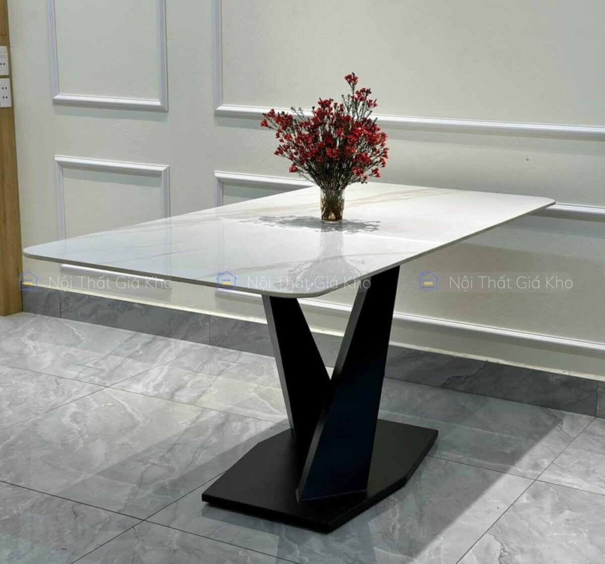 Bàn ăn mặt đá Ceramic chân chéo chữ X