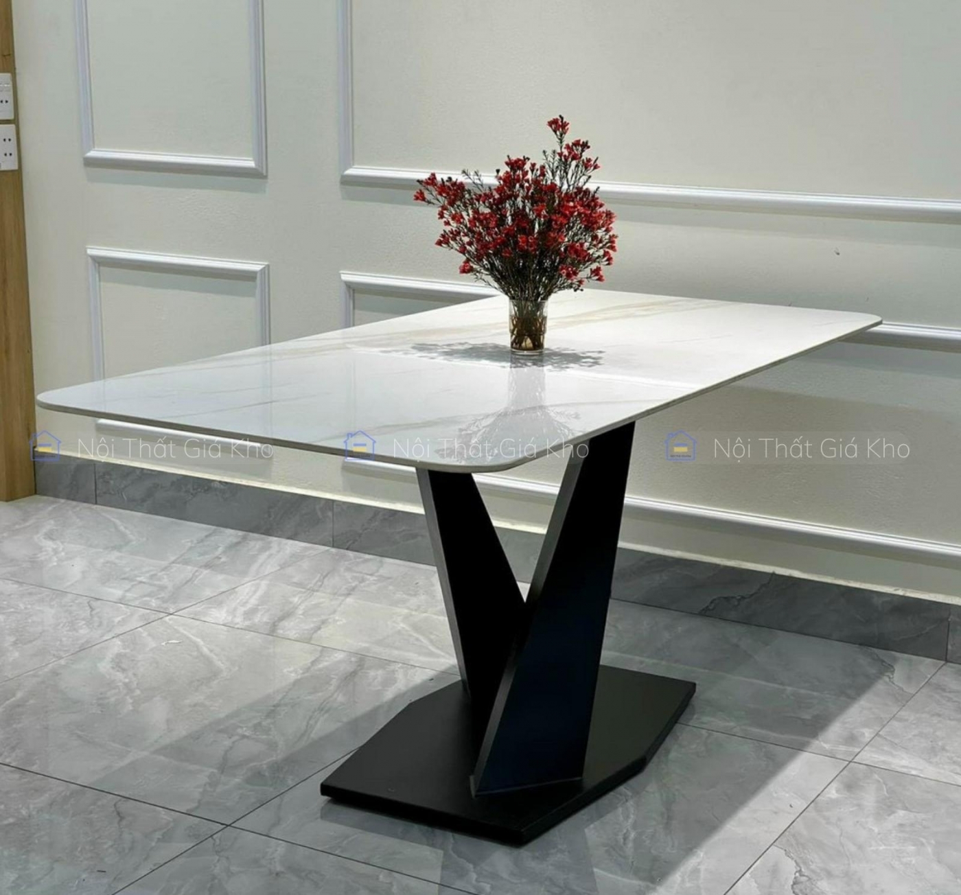 Bàn ăn mặt đá Ceramic chân chéo chữ X