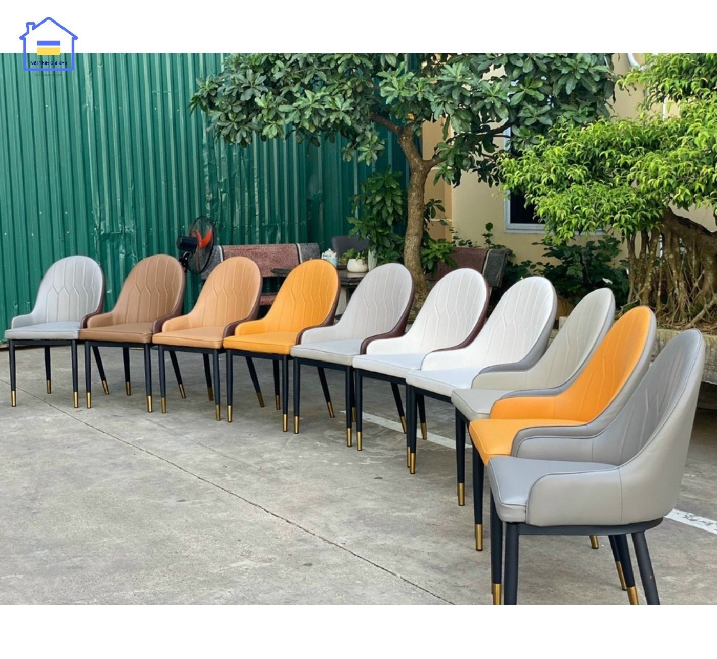 Bàn ăn mặt đá Ceramic khung thép mạ vàng ghế Monet