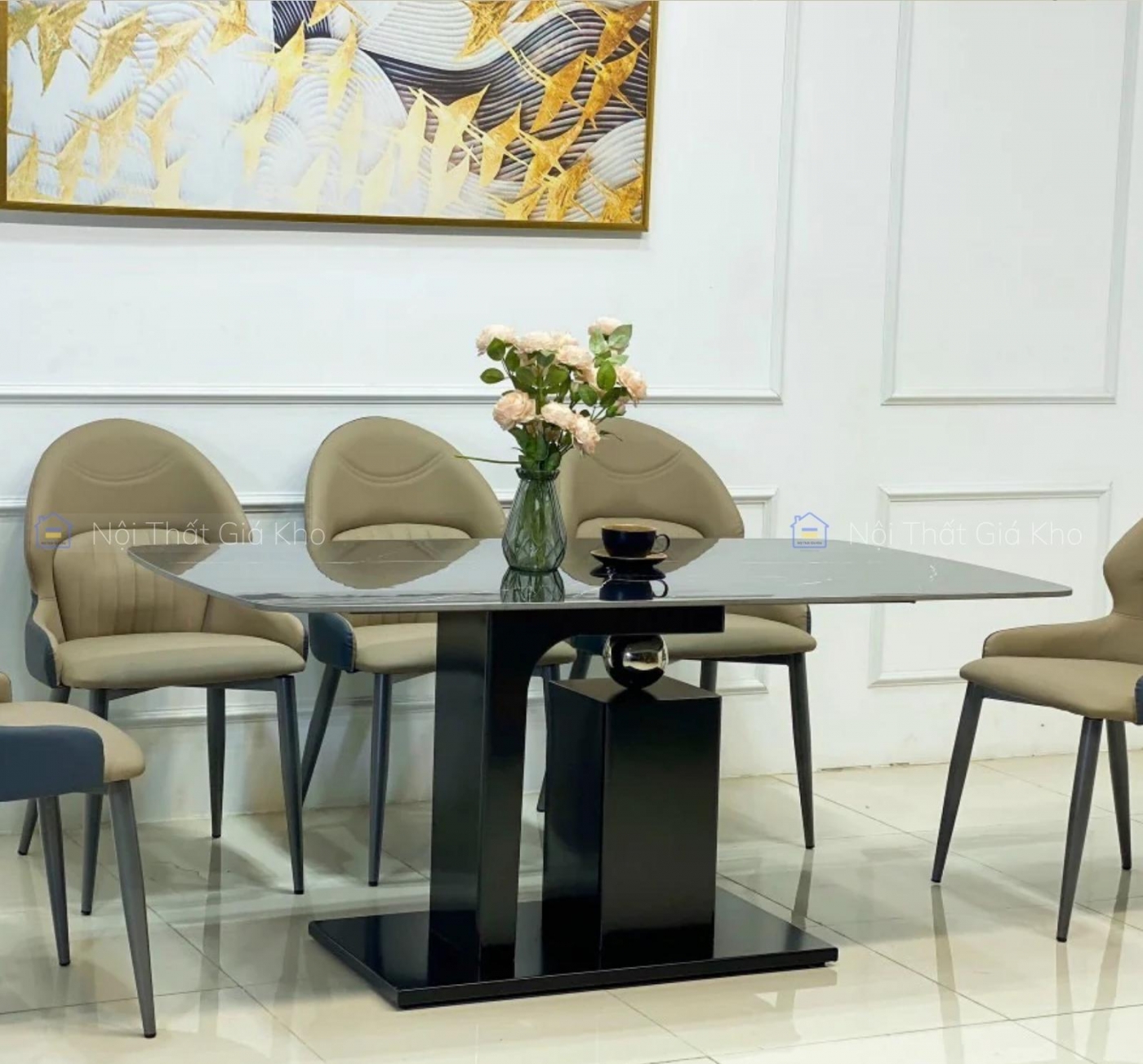 Bàn ăn mặt đá chân hợp kim