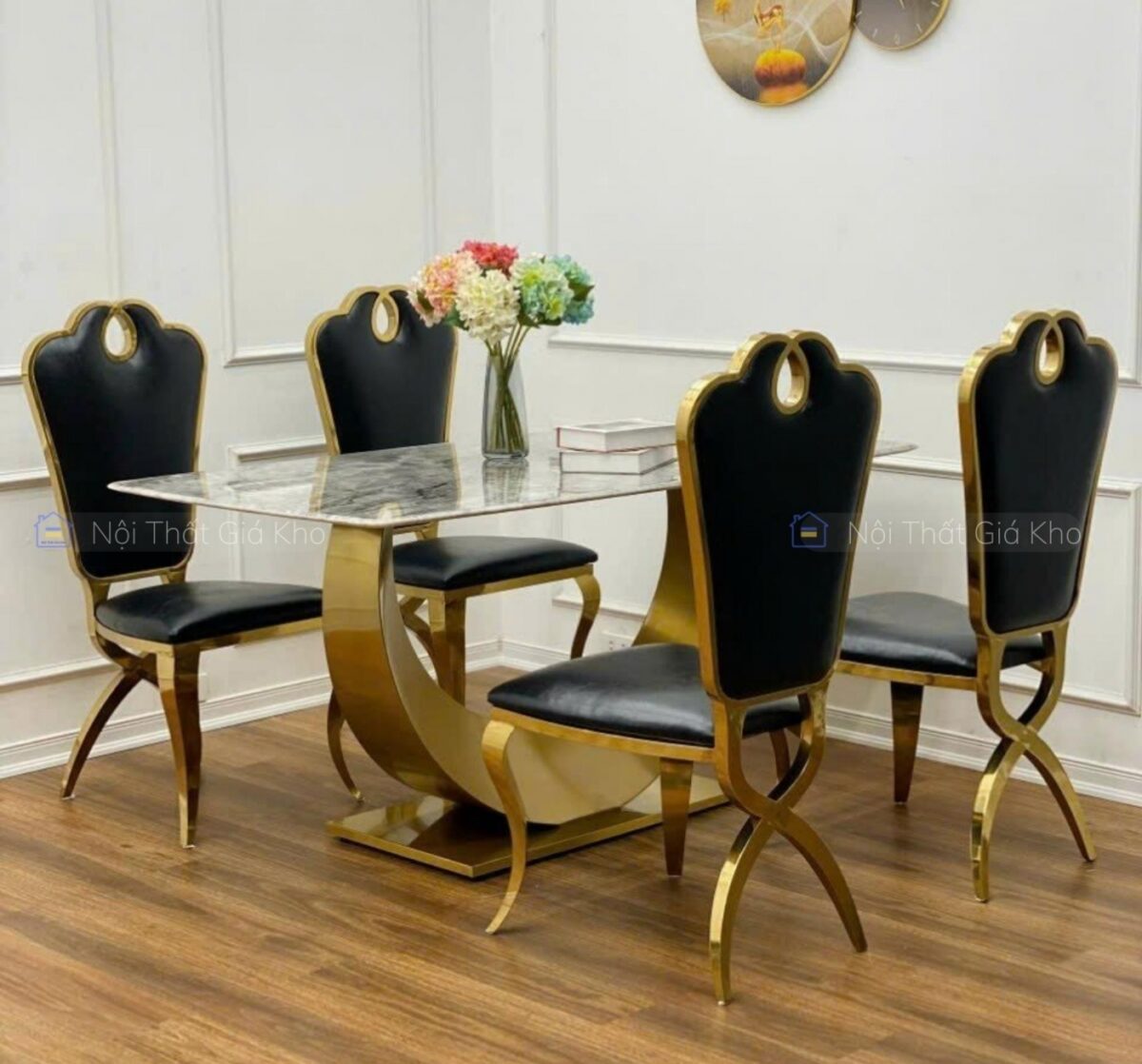 Bàn ăn mặt đá chân mạ Titan