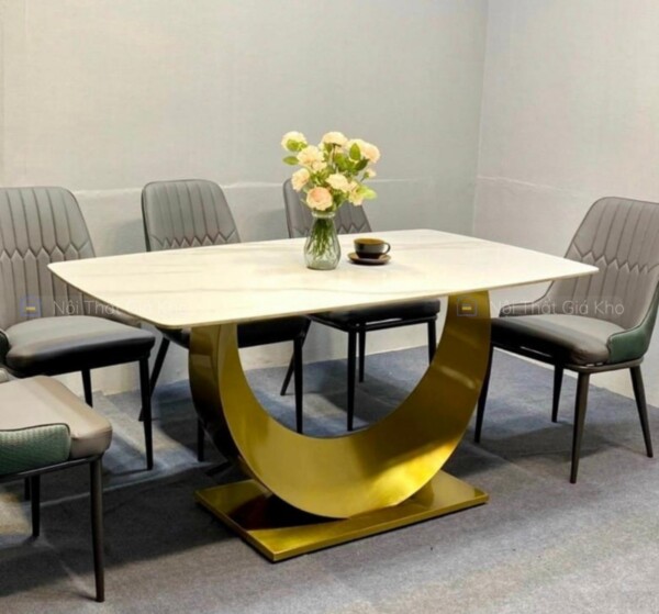 Bàn ăn mặt đá chân mạ Titan