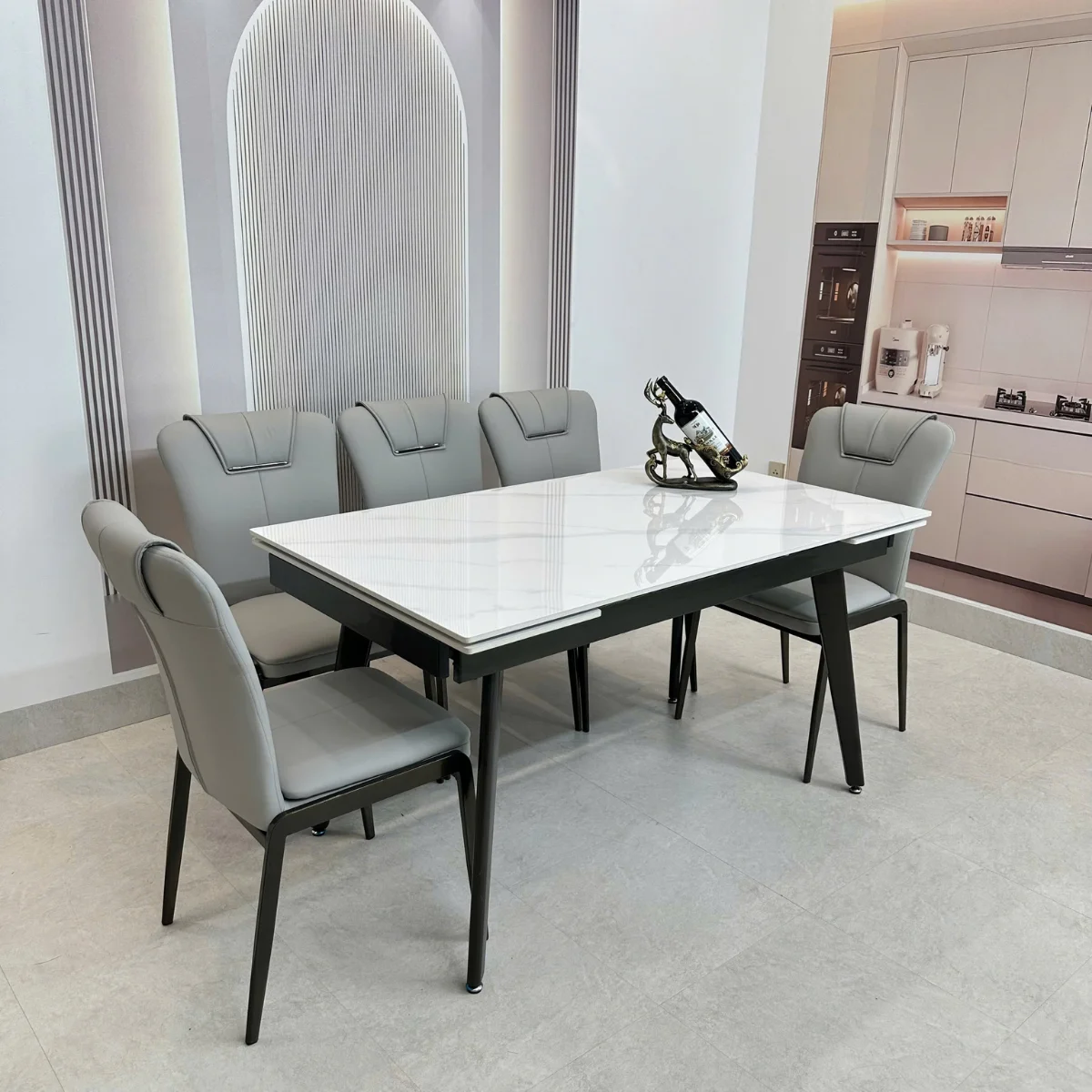 Bàn ăn thông minh mặt đá Ceramic kéo dài ghế Maris