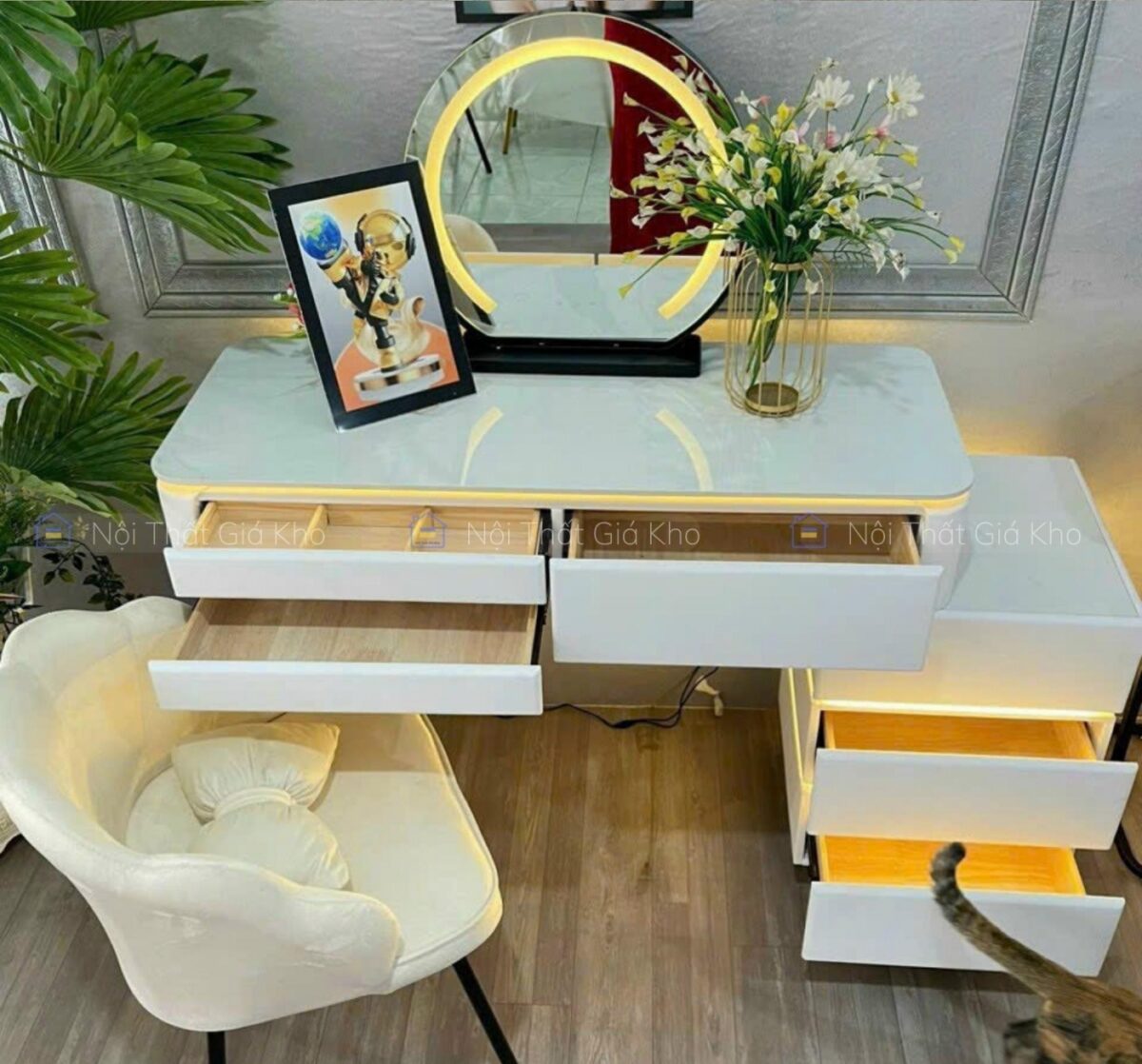 Bàn trang điểm kèm ghế hiện đại GK10