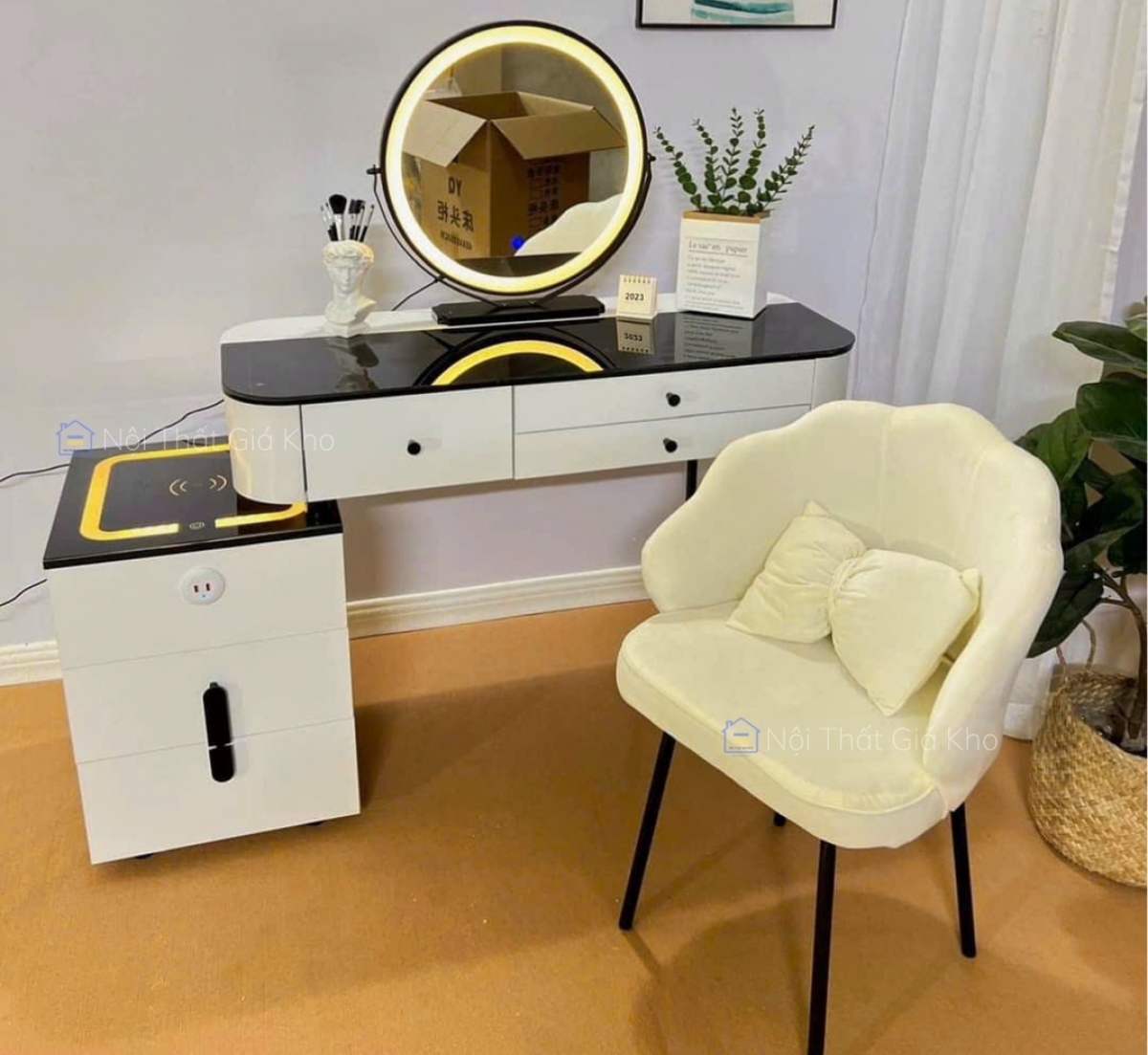 Bàn trang điểm nhập khẩu giá rẻ GK04