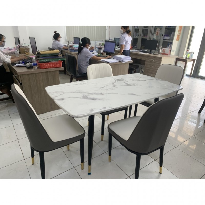 Có nên mua bàn ăn mặt đá cẩm thạch hay không?