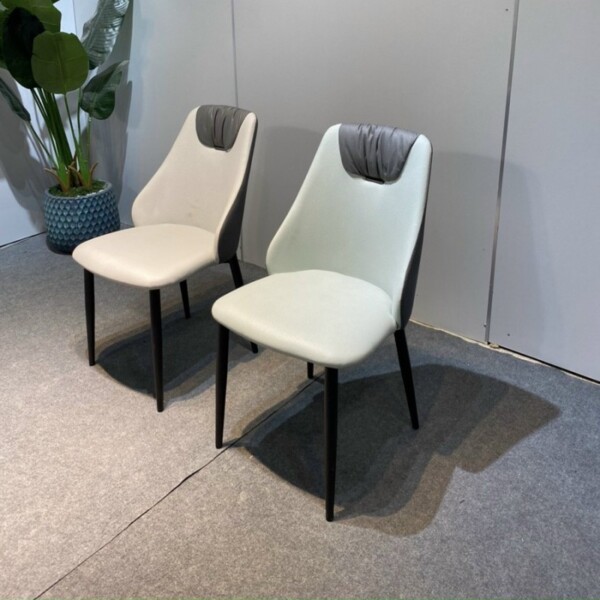 Bộ bàn ăn mặt đá Ceramic bóng kết hợp ghế Spot