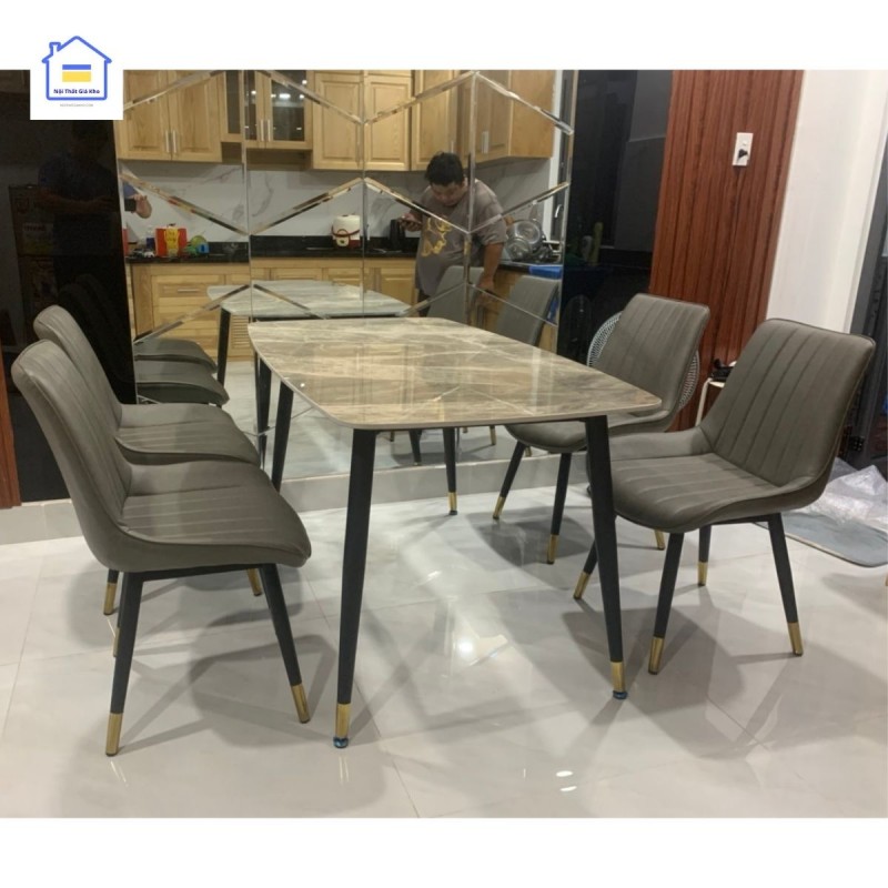 Cập nhập bảng giá bộ bàn ăn nhập khẩu mới 2026
