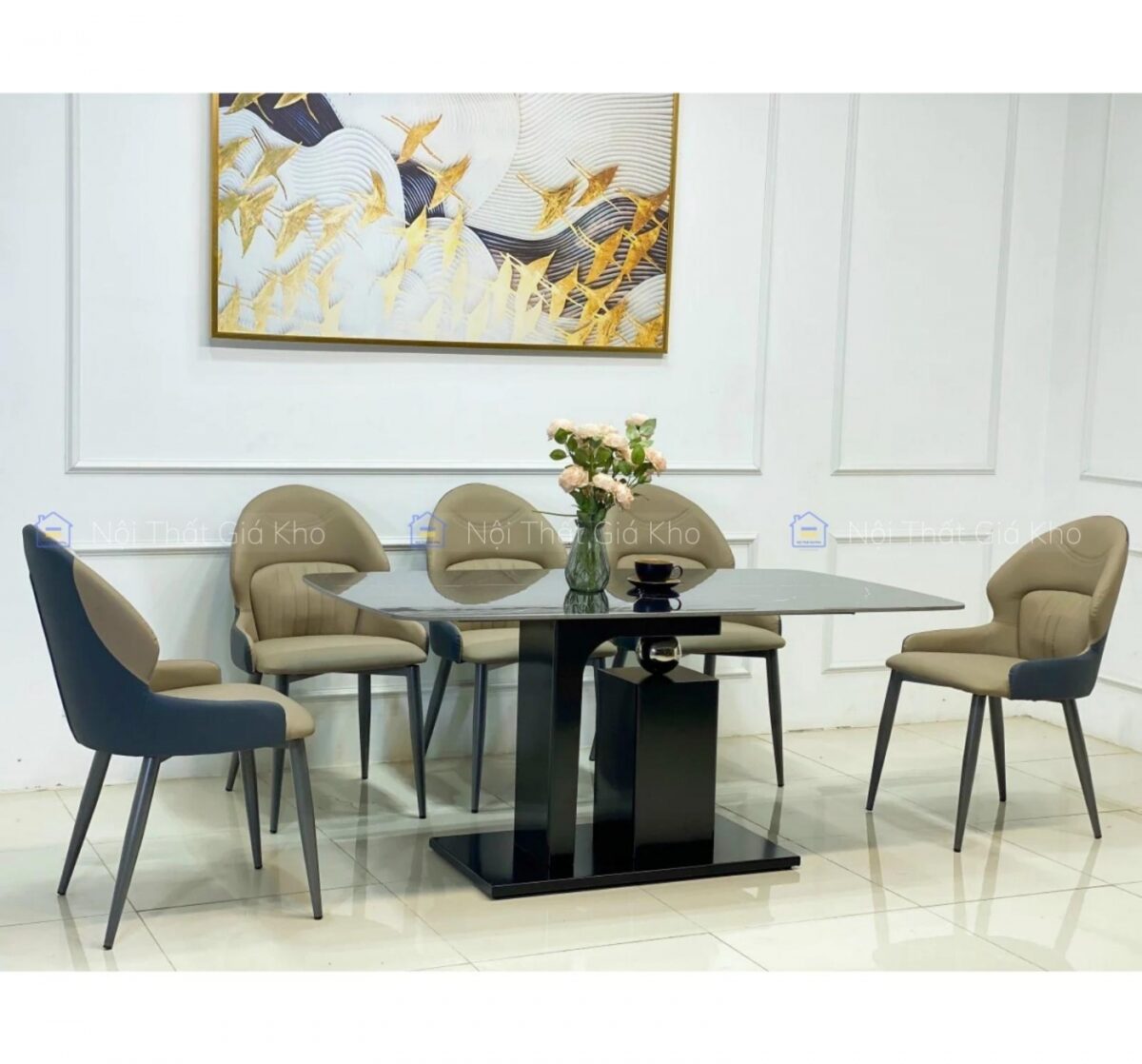 Ghế ăn bọc da Muta