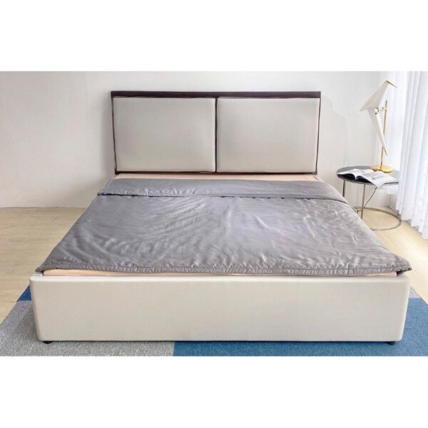 Giường bọc da ADORA khung gỗ sồi