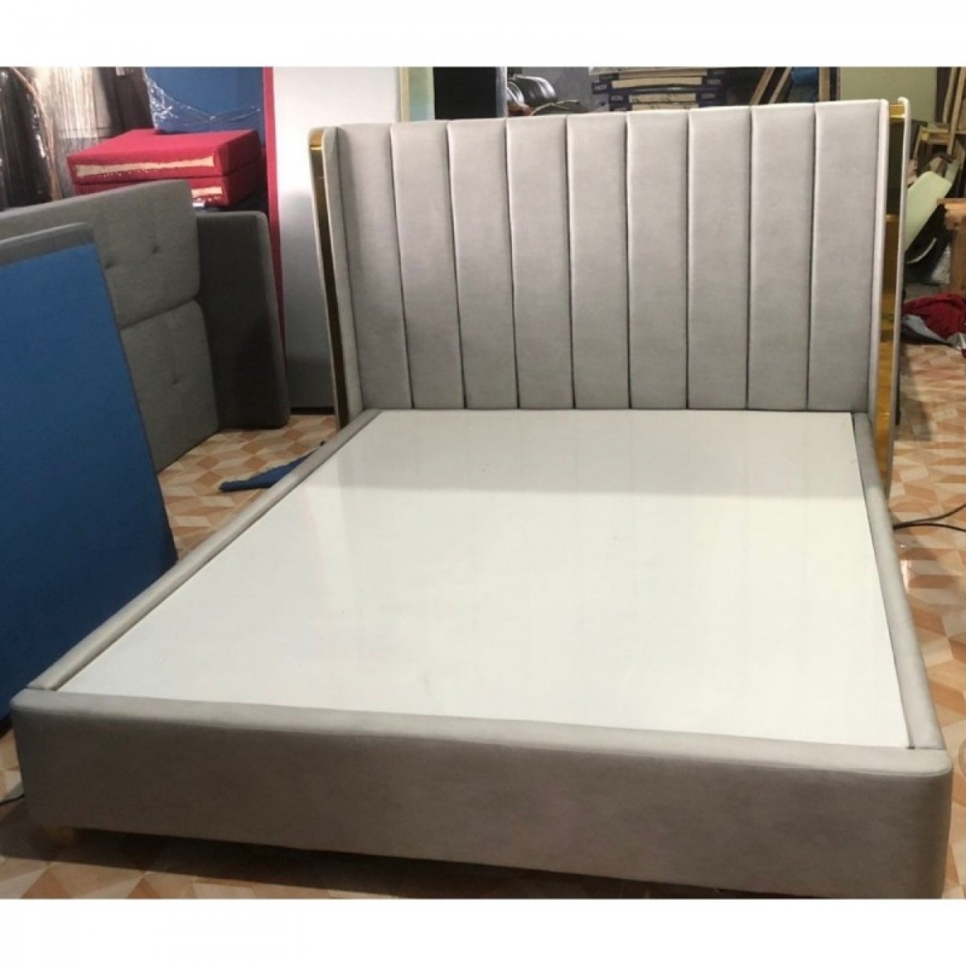 Giường bọc da ADORA TL01