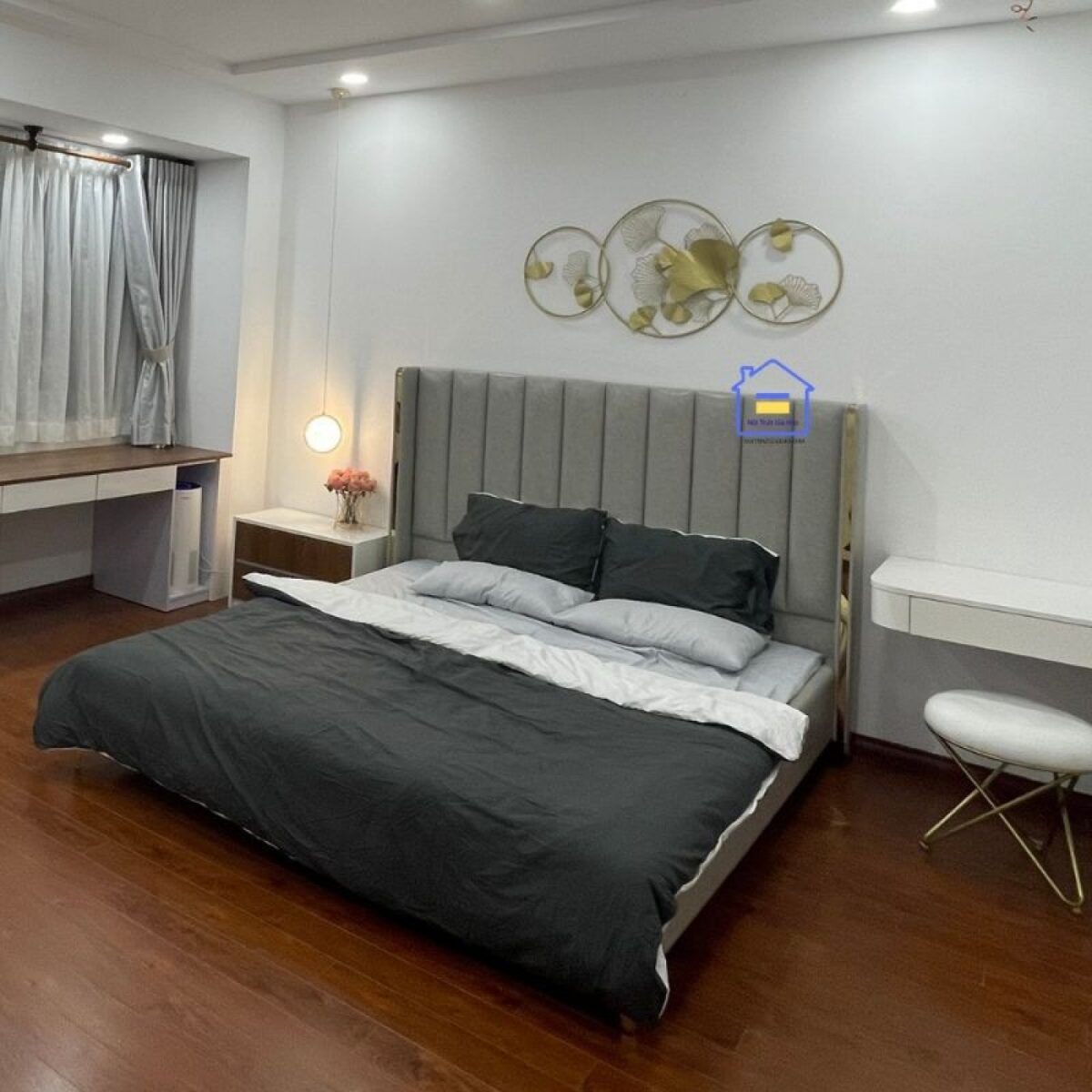 Giường bọc da ADORA TL01