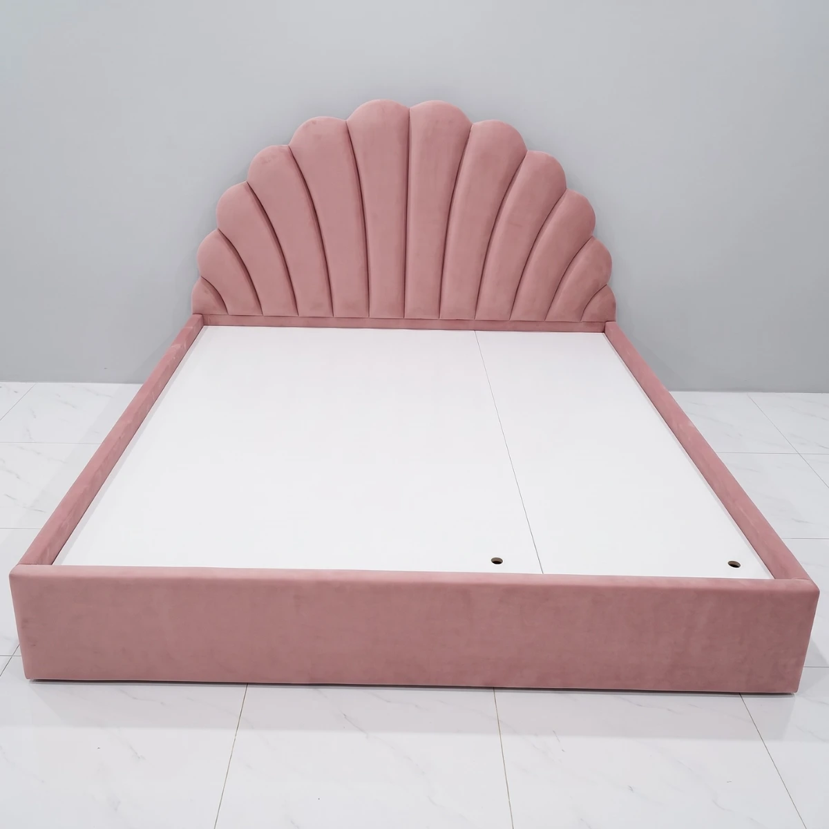 Giường bọc nệm Adora GK04