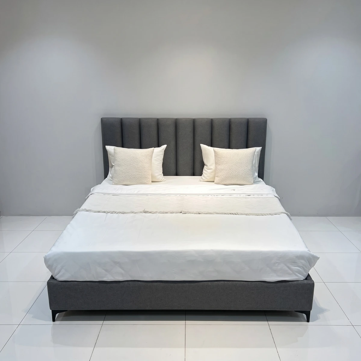 Giường bọc nệm Adora TL03