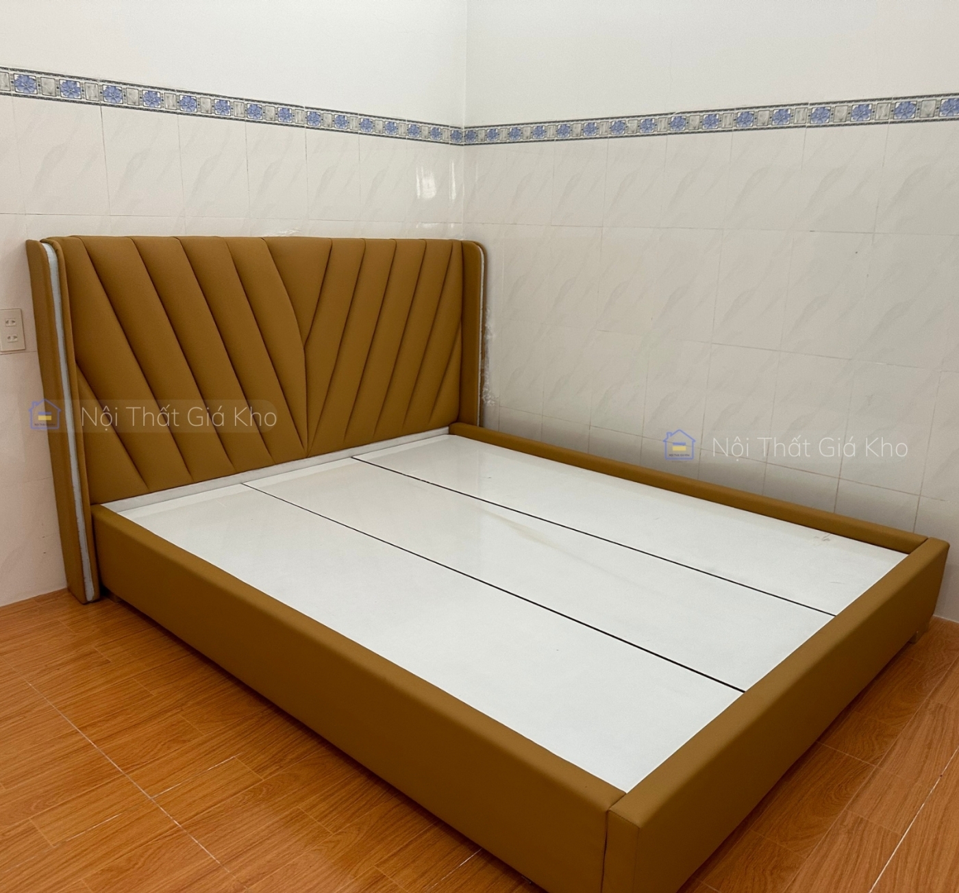 Giường bọc nệm da cao cấp