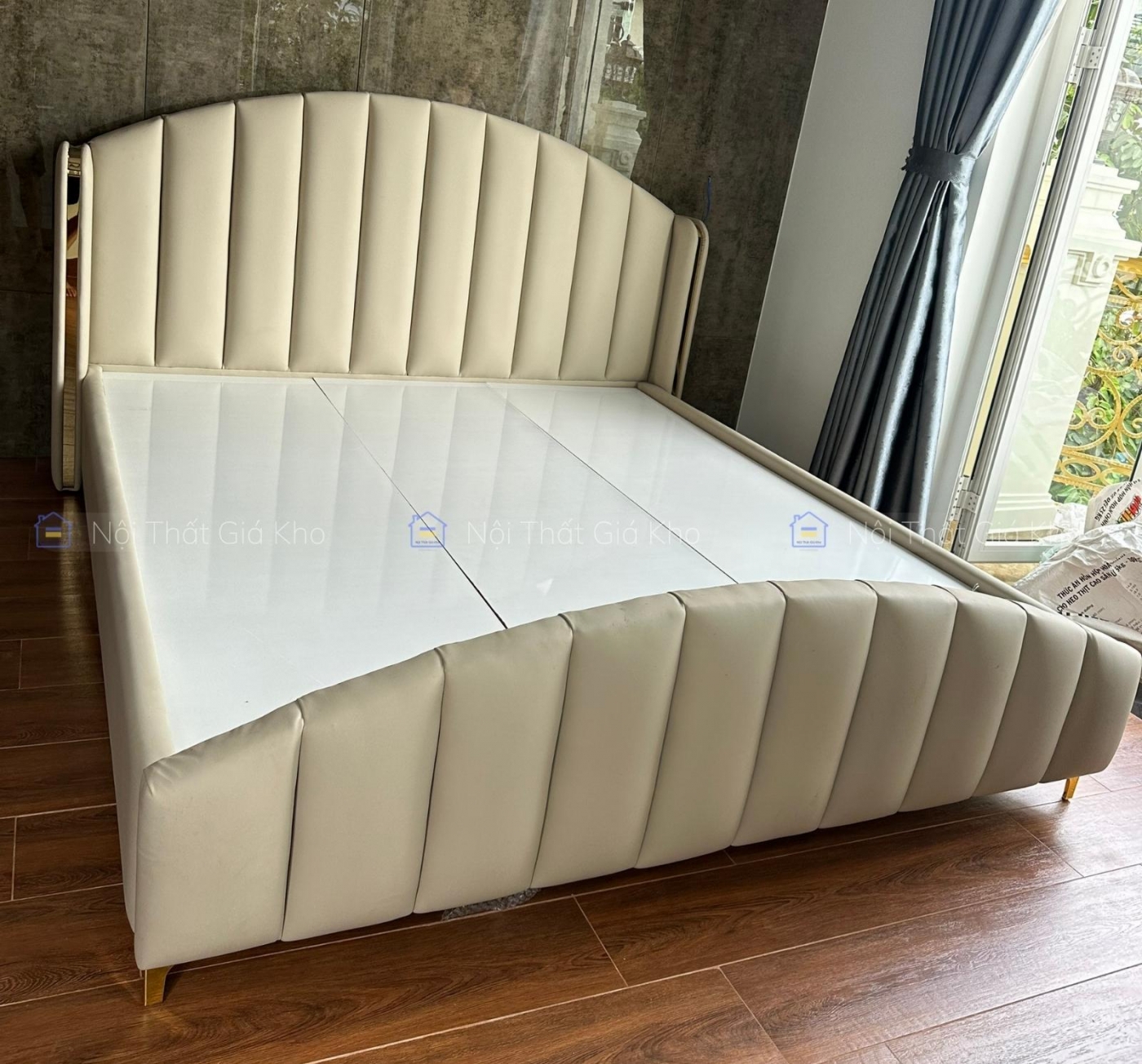 Giường ngủ bọc nệm hiện đại