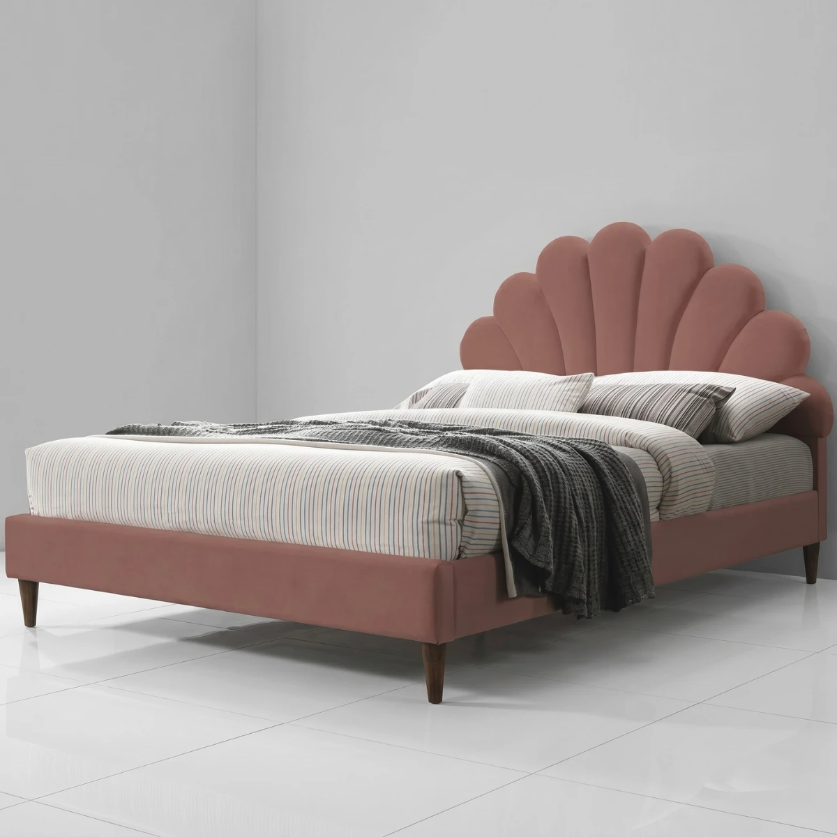 Giường ngủ bọc nệm vỏ sò giá rẻ