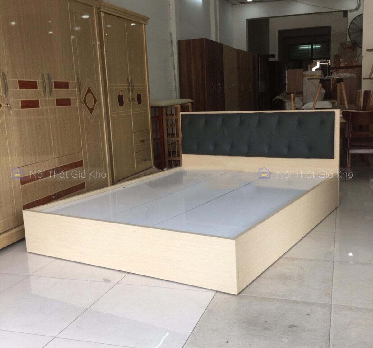 Giường ngủ gỗ MDF bọc nệm có 2 hộc kéo