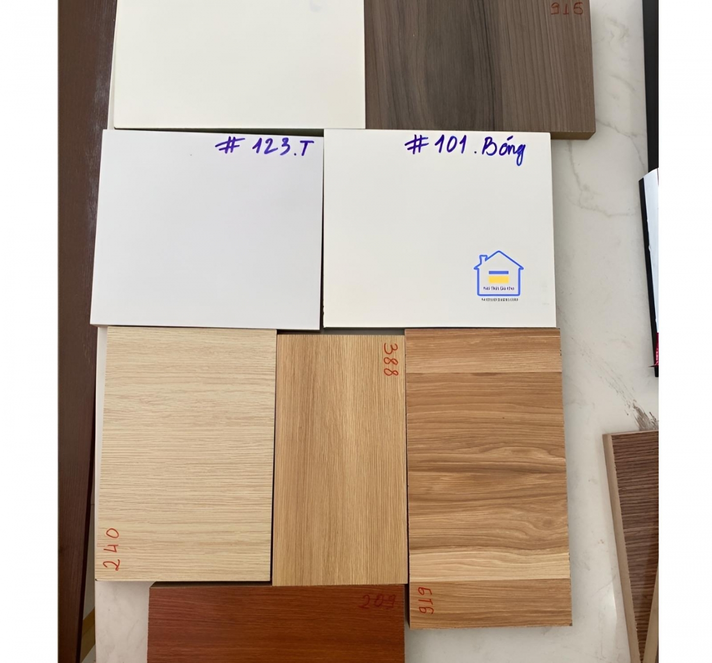Giường ngủ gỗ MDF bọc nệm có 2 hộc kéo
