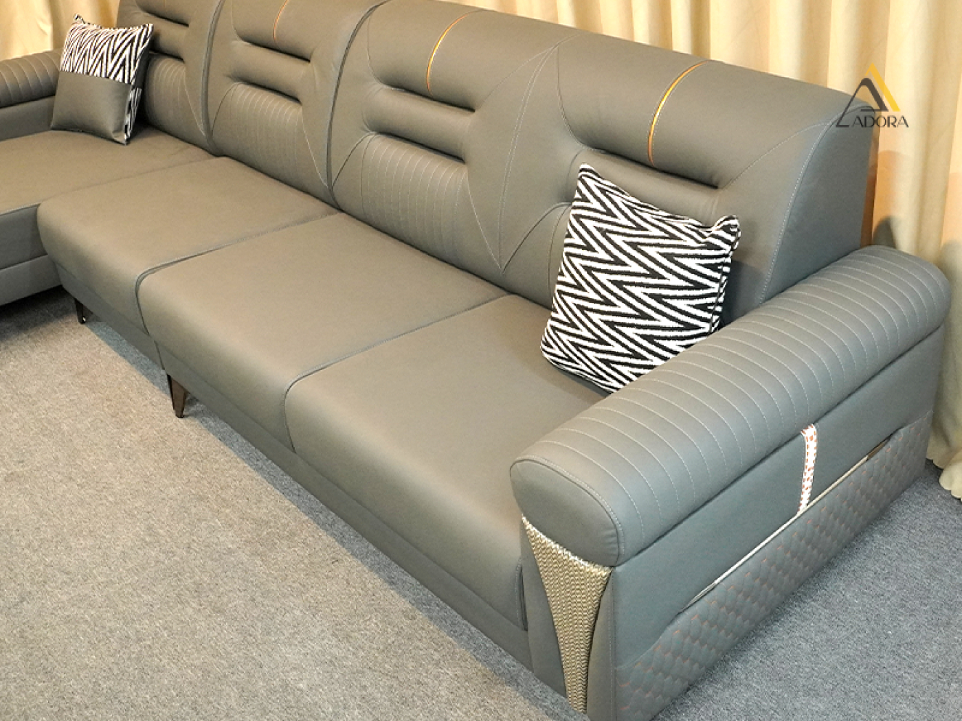 Sofa góc L Adora Lora