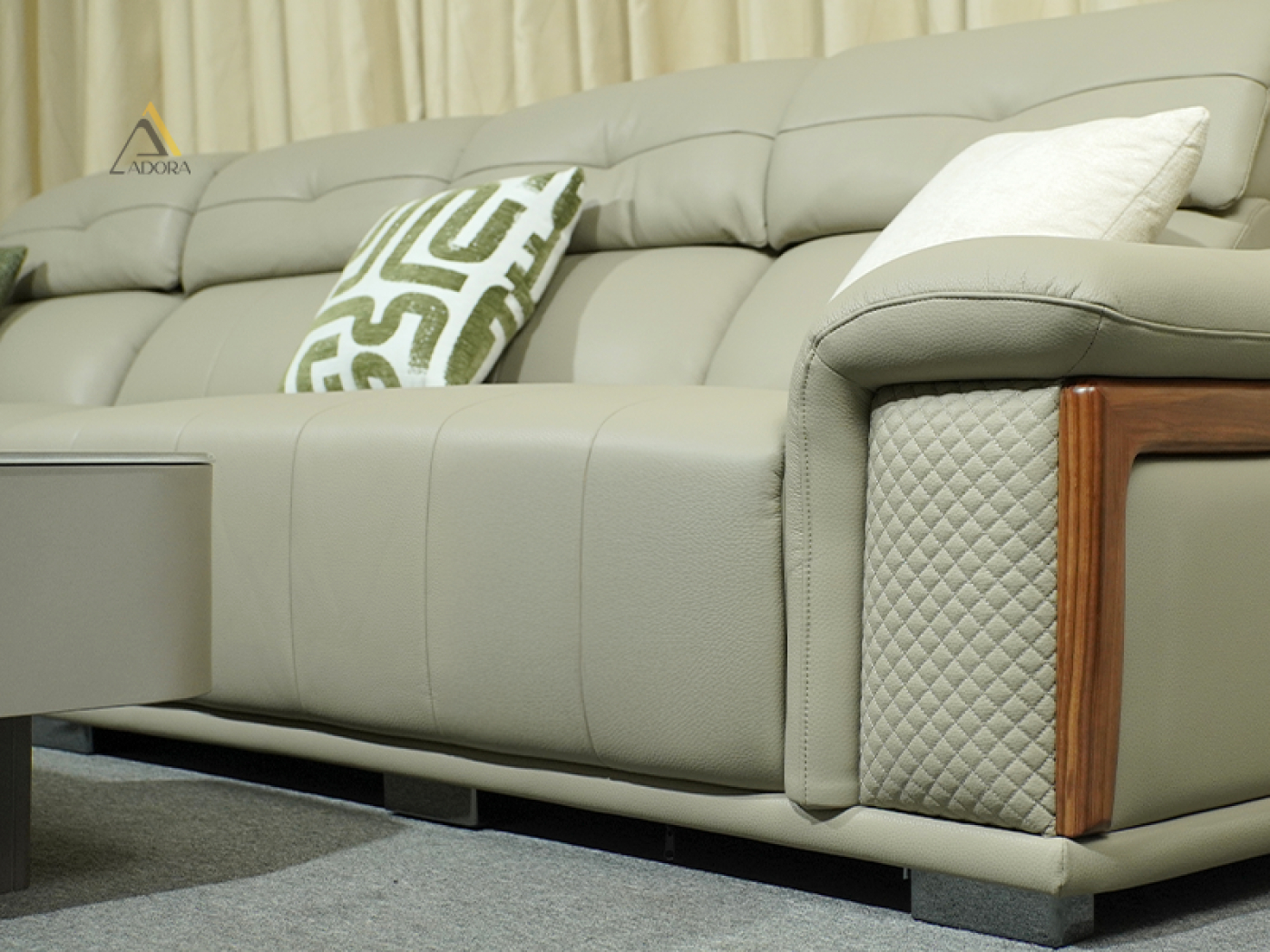 Sofa góc L Adora Perfect