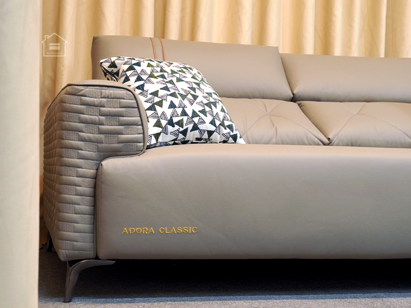 Sofa nhập khẩu Adora Classic
