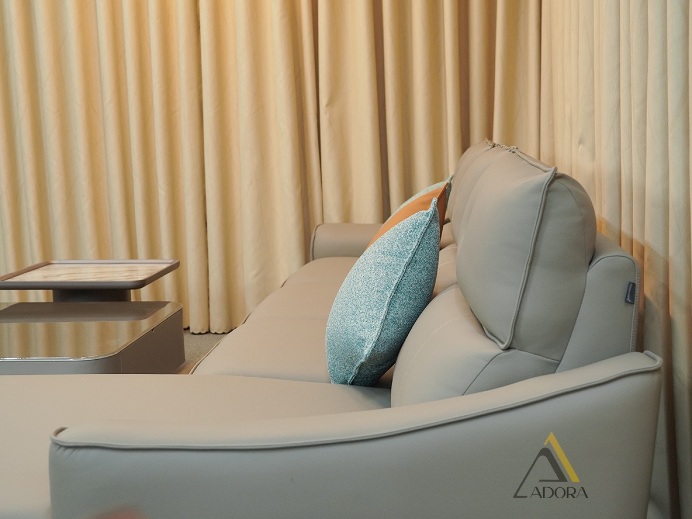 Sofa Góc L Adora Deluxe