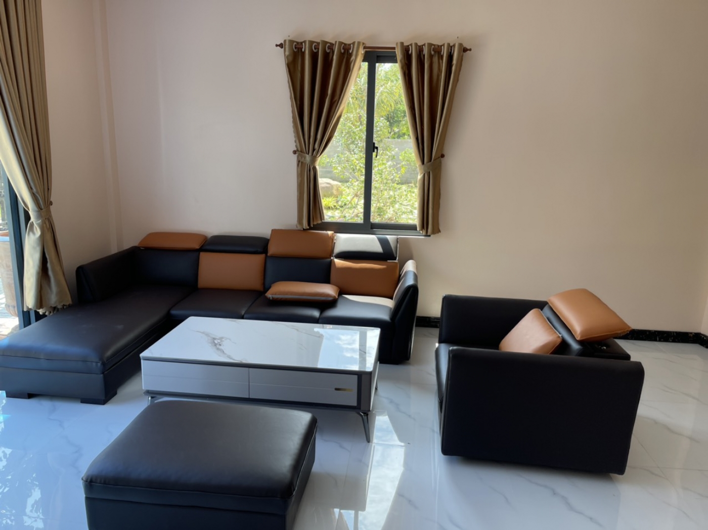 Sofa phòng khách góc L Adora GK21