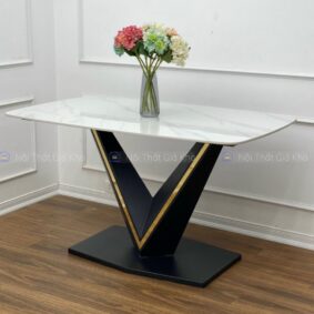 Bàn ăn mặt đá chân V viền vàng